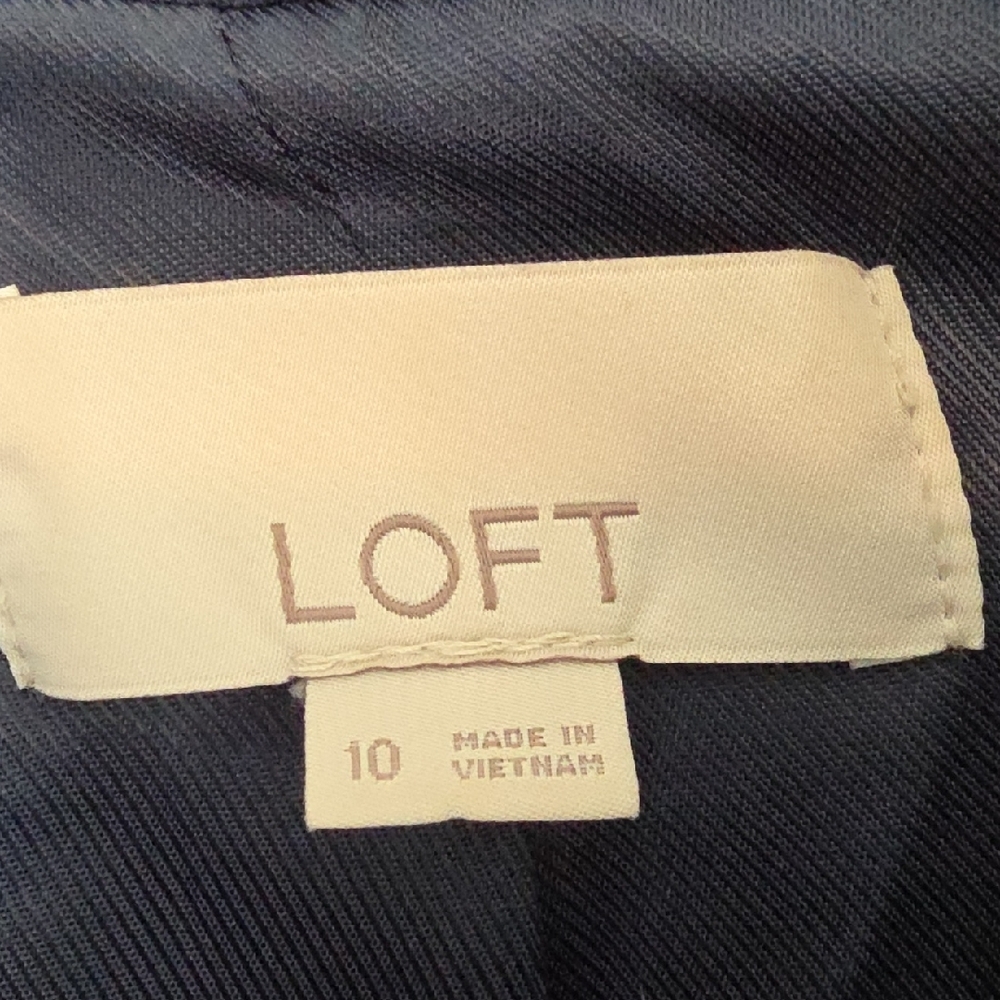 LOFT Navy Women's Blazer - Picture 2 of 7